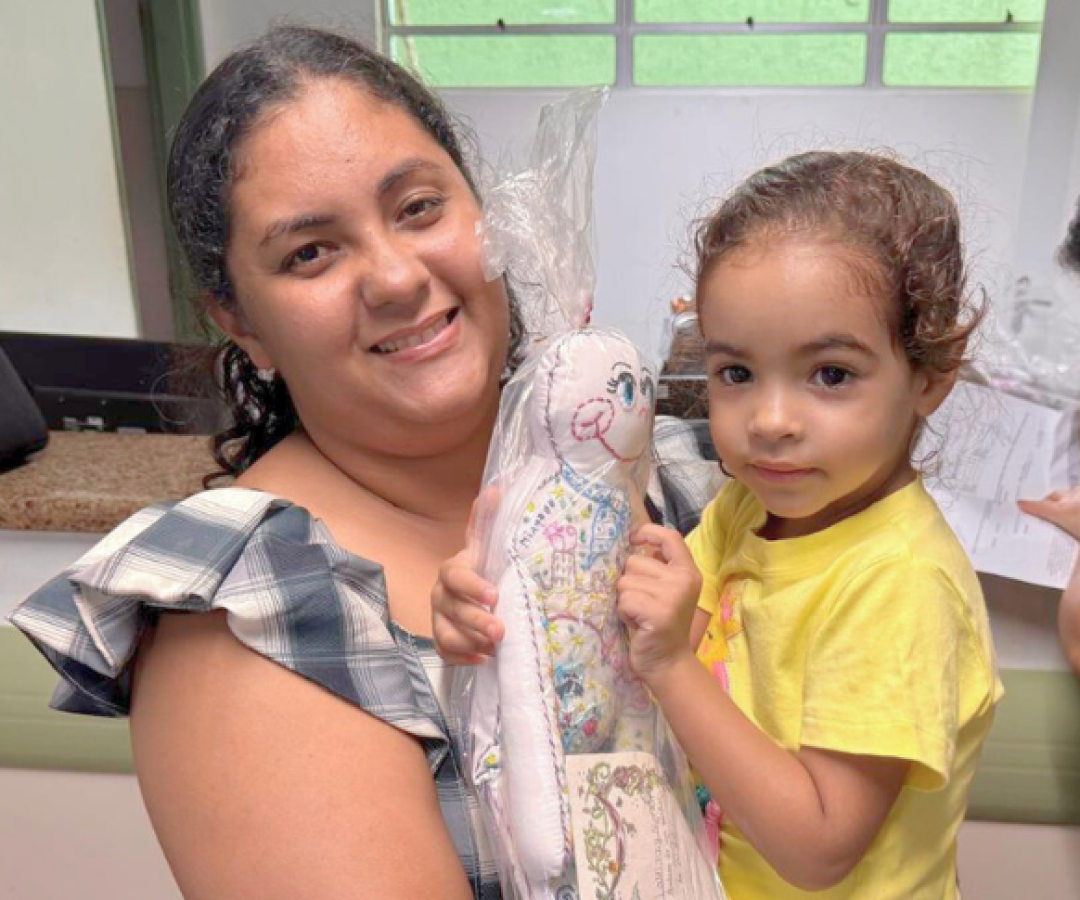 HGWA-BONECO-FLOR-DA-PELE-1