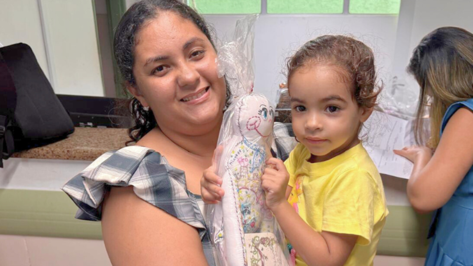 HGWA-BONECO-FLOR-DA-PELE-1