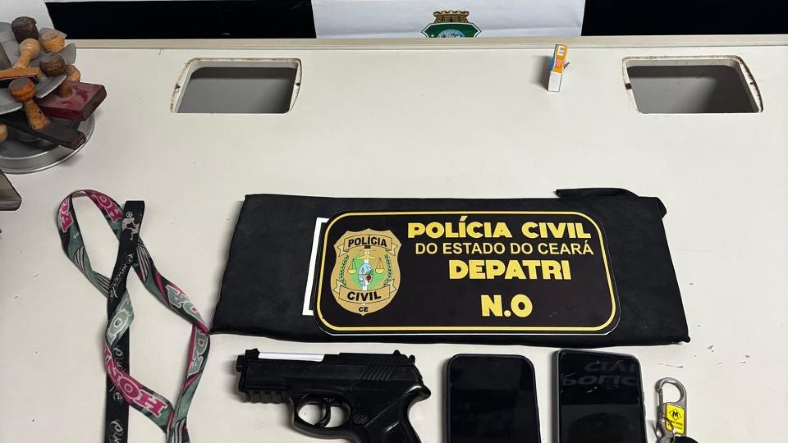 PCCE-prende-em-flagrante-dupla-suspeita-de-integrar-grupo-especializado-em-roubos-de-joias-e-relogios-de-luxo