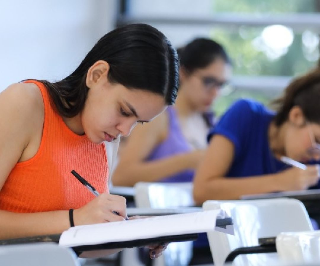 Desenrola Fies oferece alívio financeiro a mais de 74 mil estudantes endividados no Ceará
