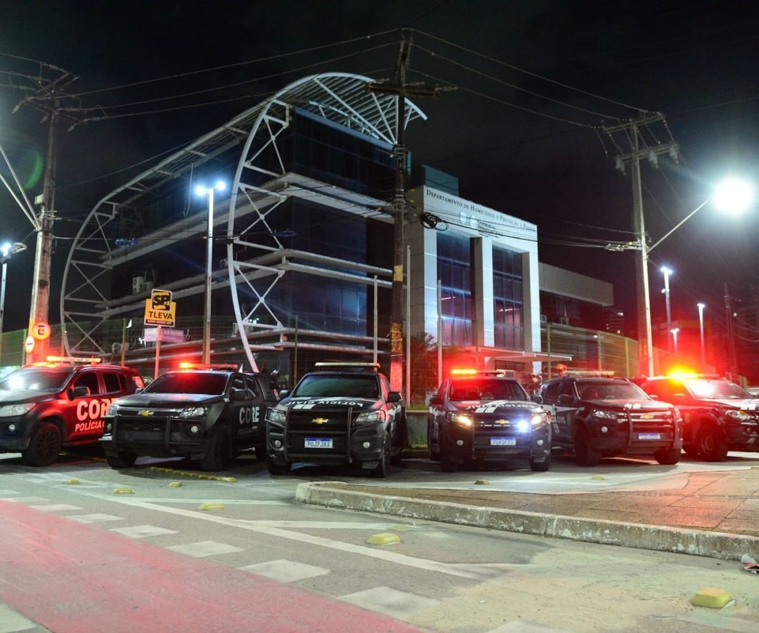 integrar o grupo criminoso nesta quinta-feira (7) . A operação da Polícia Civil