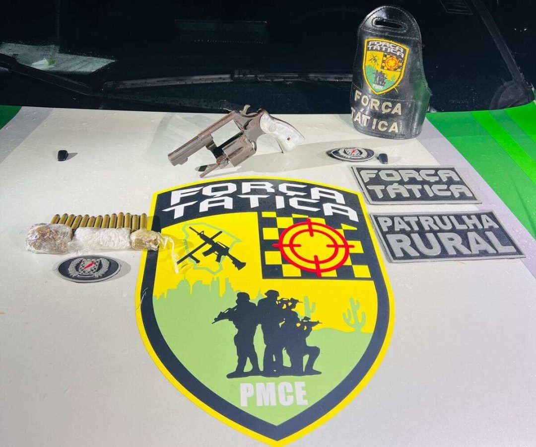 Polícia Militar captura foragido com revólver e dezenas de porções de drogas em Caucaia