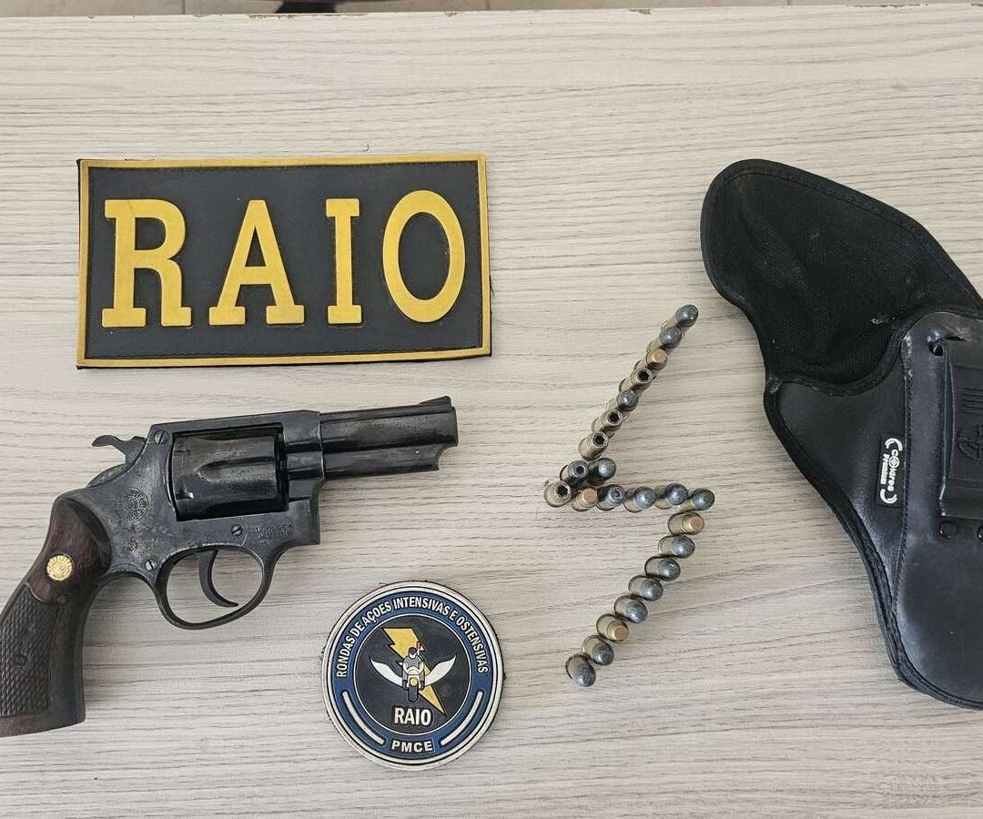 Ação do Raio em Itapajé resulta na apreensão de arma e prisão de suspeito