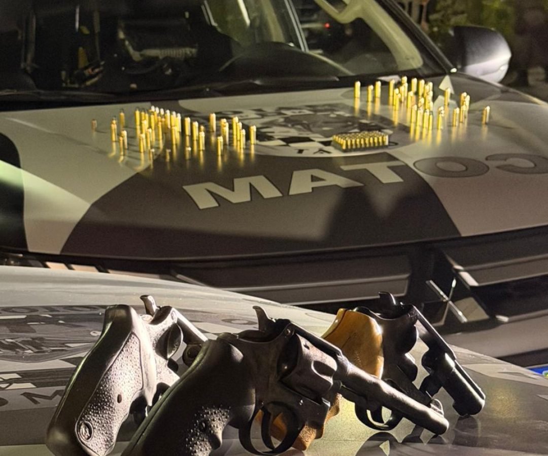 PMCE apreende armas e mais de 120 munições após evitar confronto entre facções no Passaré
