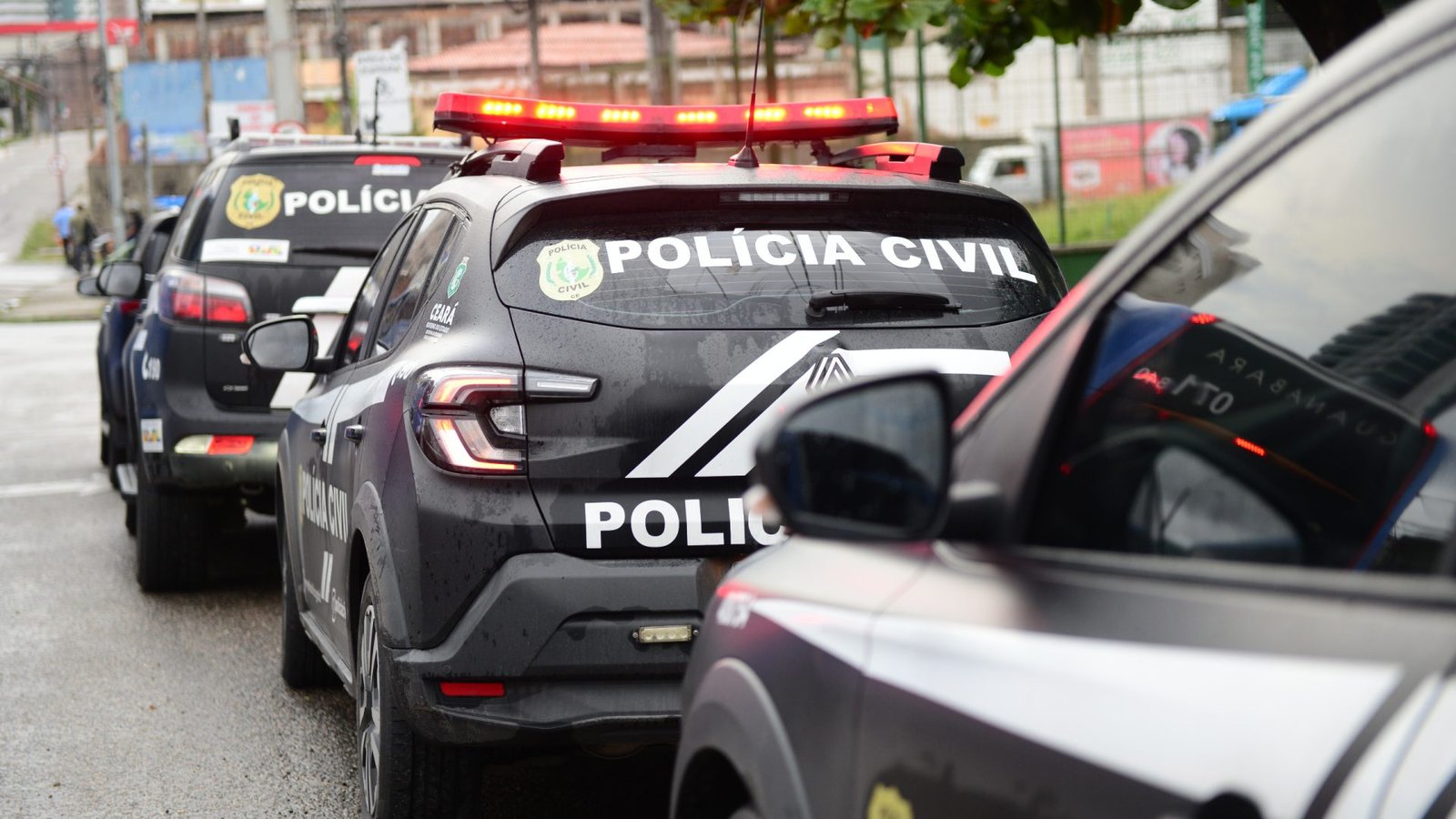 roubo e tráfico de drogas é preso durante ofensiva da PCCE em Juazeiro do Norte