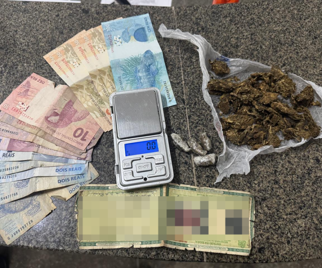 Tráfico de drogas: PMCE prende suspeito em Horizonte com maconha e balança de precisão