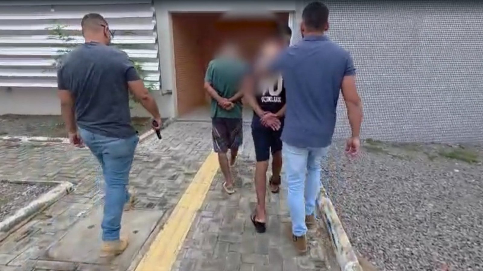 suspeita de cometer série de homicídios na região do Cariri Quatro mandados de p