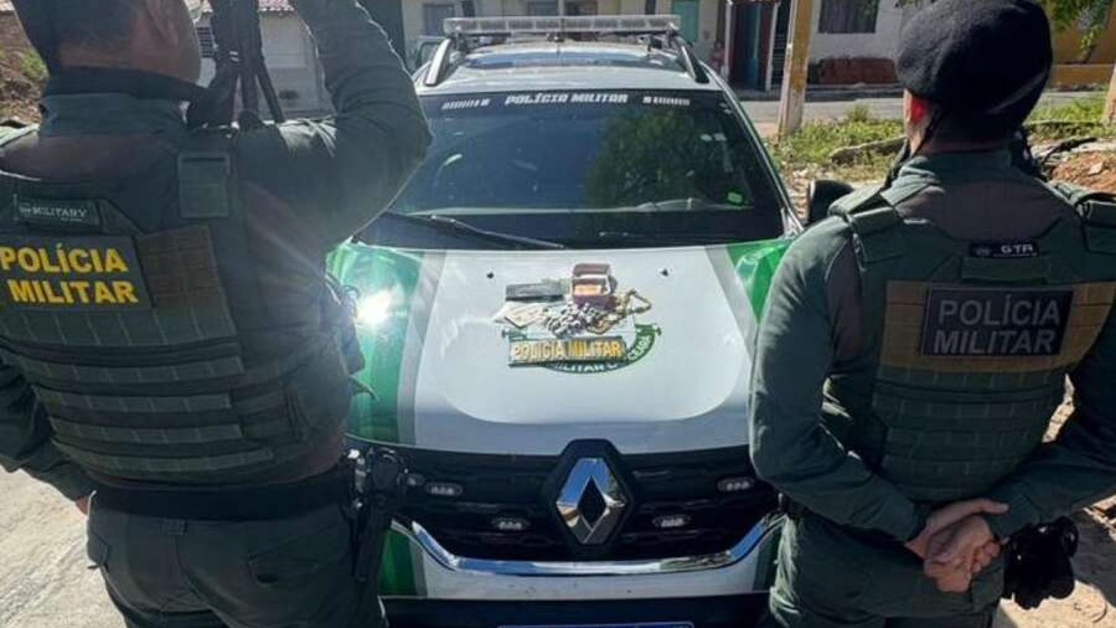 Ação da Polícia Militar resulta em prisão por tráfico de drogas em Assaré