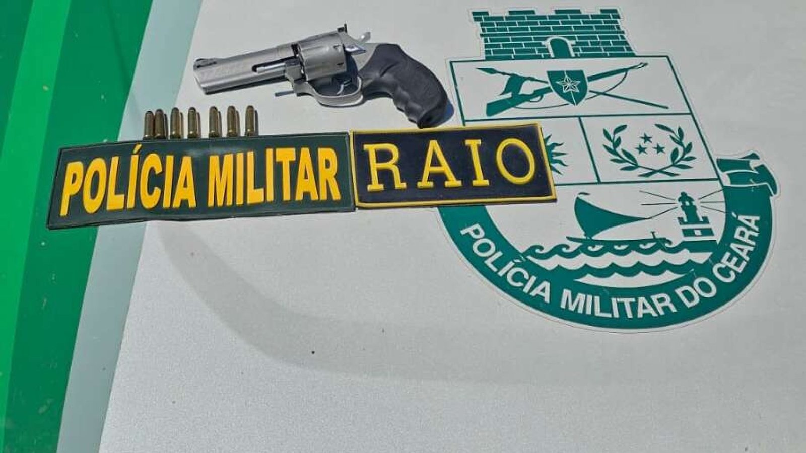 Homem é preso por ameaçar familiares com arma de fogo em Jaguaruana