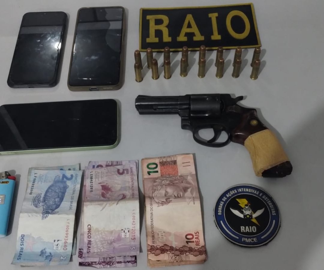 Ação do Raio resulta na prisão de trio e apreensão de arma em Fortaleza