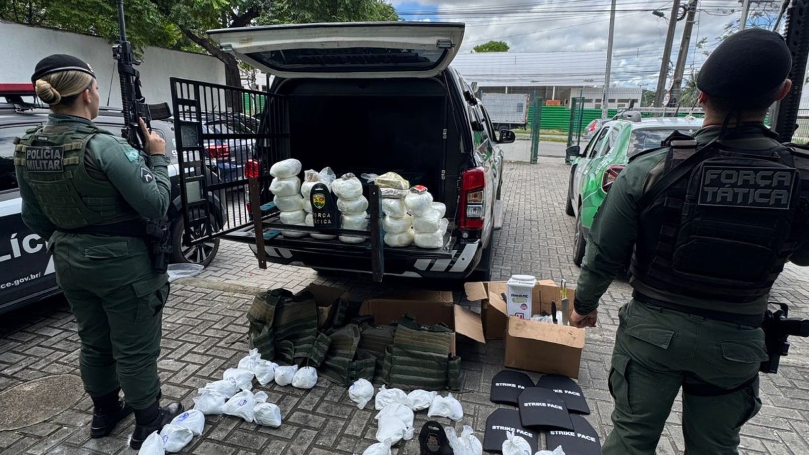 Polícia Militar apreende grande carga de entorpecentes e equipamentos em Fortaleza