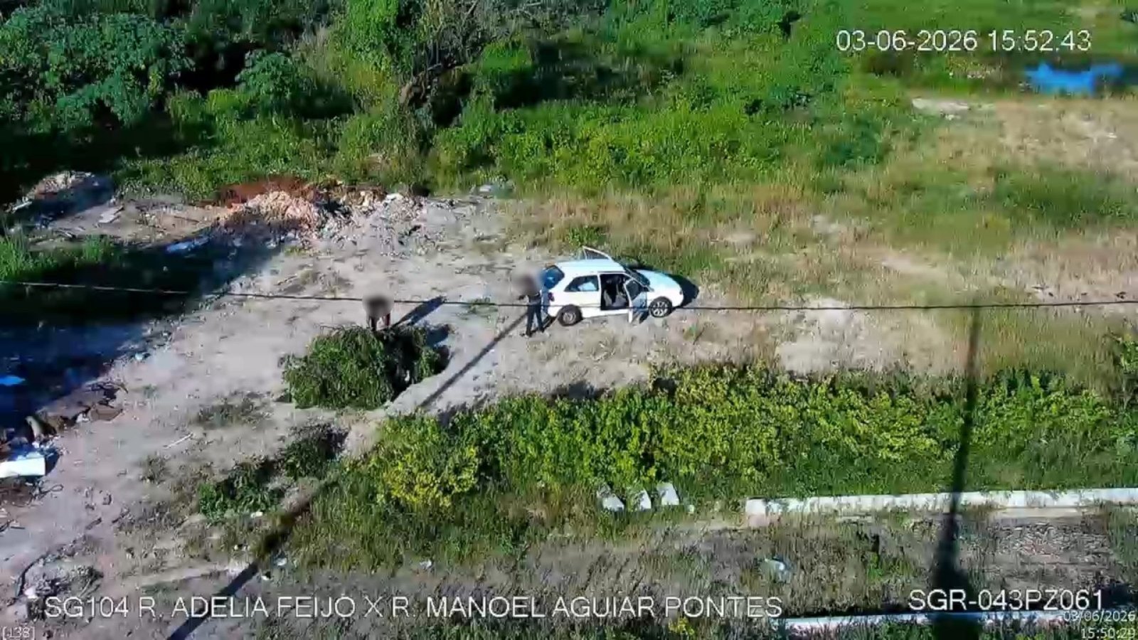 descarte irregular de podas de árvore às margens do Rio Cocó A Agência de Fiscal