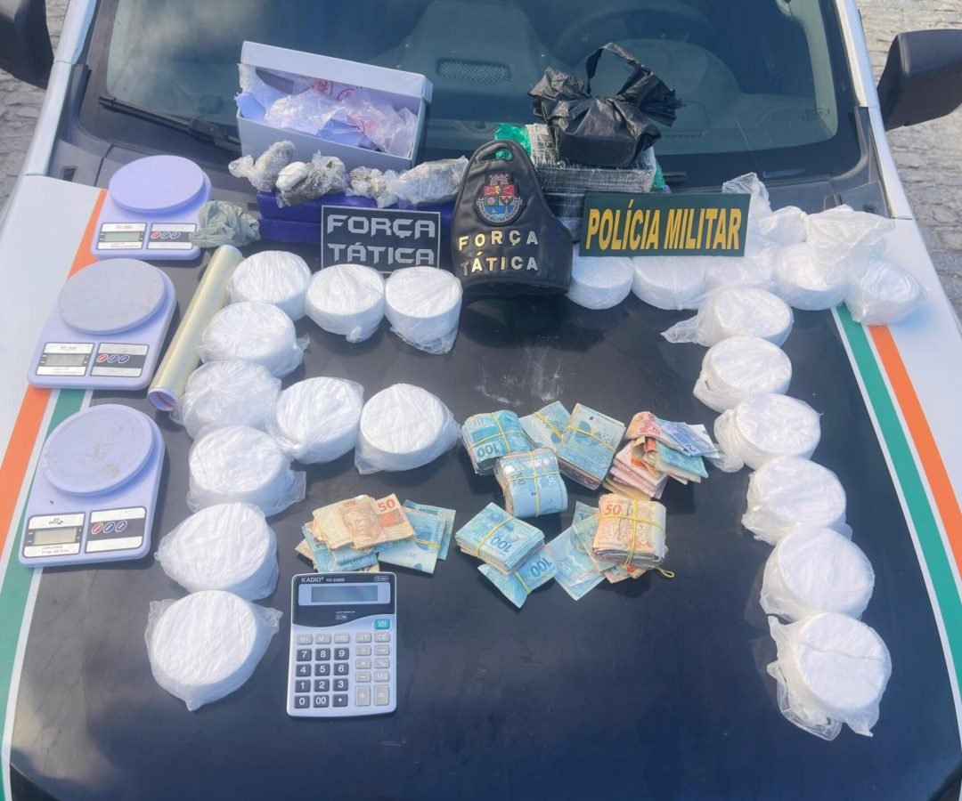 Polícia Militar apreende grande carga de entorpecentes e dinheiro em Iguatu
