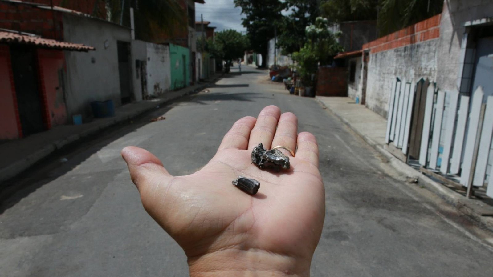 ais seguidas de morte e latrocínios. Em maio de 2025, foram 267 mortes violentas
