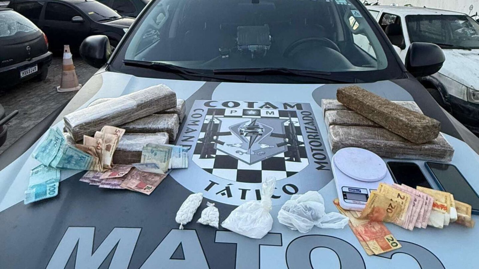 Ação policial no Genibau resulta em apreensão de drogas e prisão de suspeito