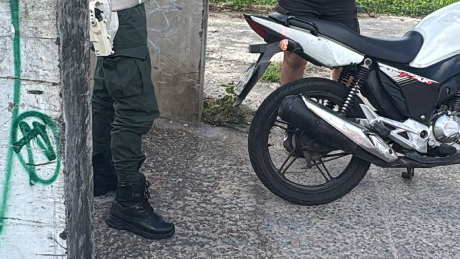 BPRE reforça fiscalização contra motos em passarelas da Br-116 em Fortaleza