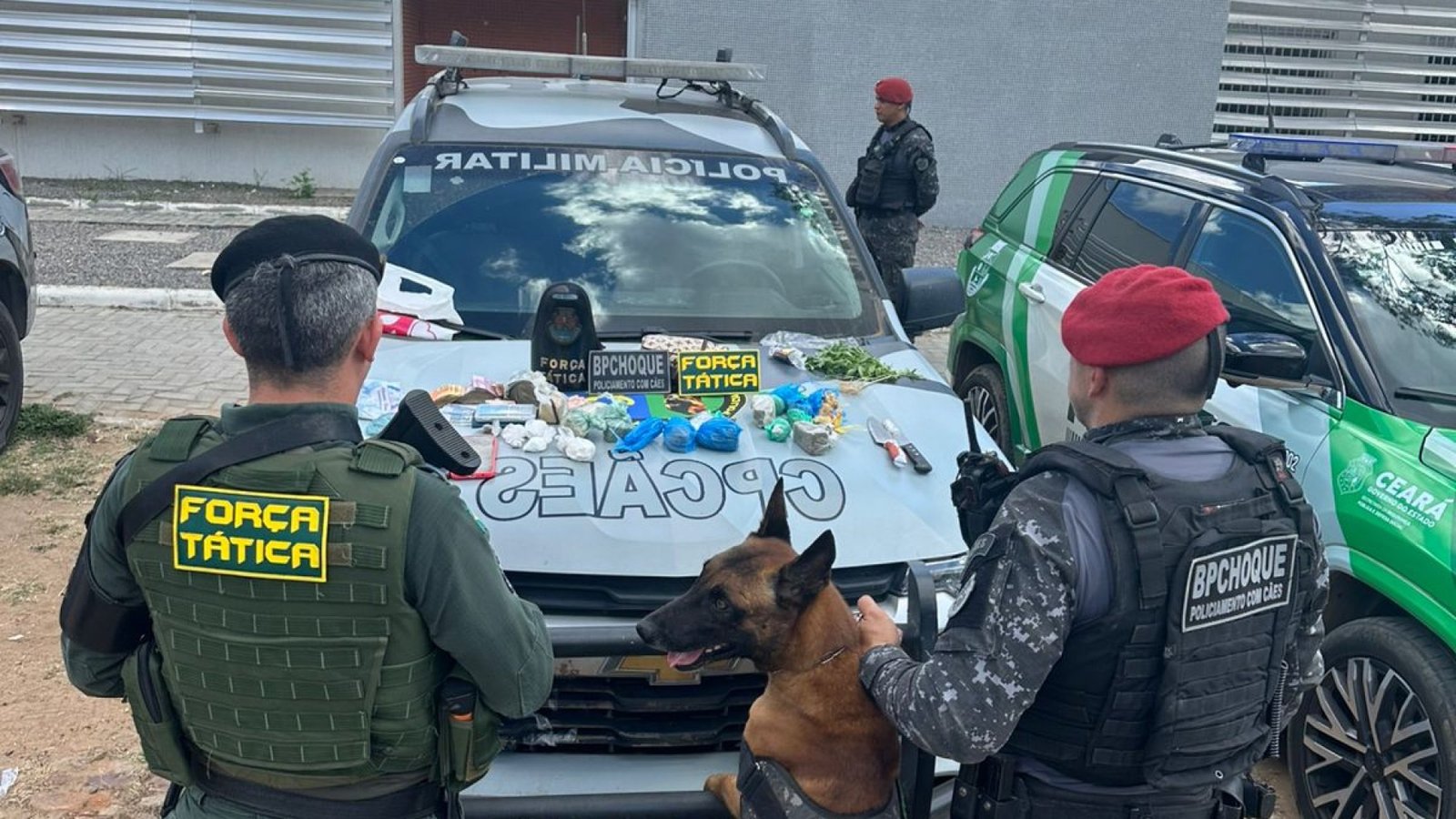 Operação policial em Barbalha resulta na prisão de mulher por tráfico de drogas