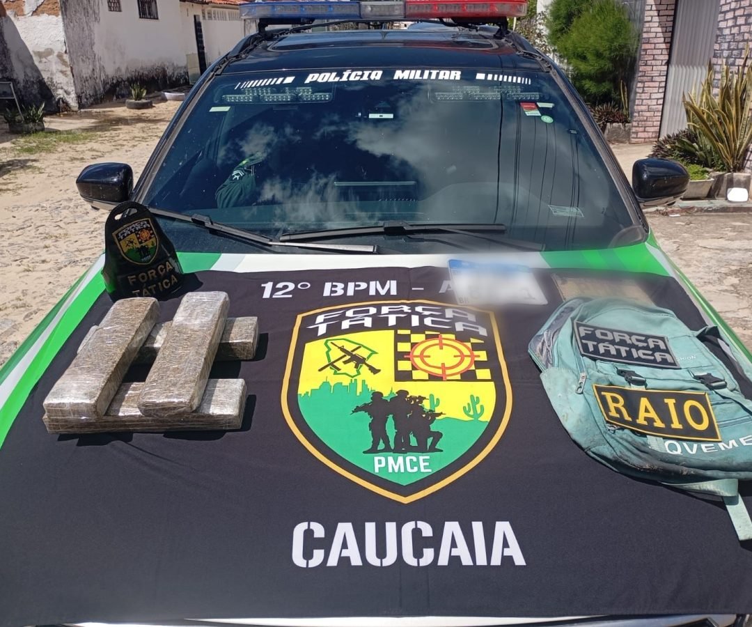 Apreensão de drogas e placas de motos ocorre em área de mangue em Caucaia
