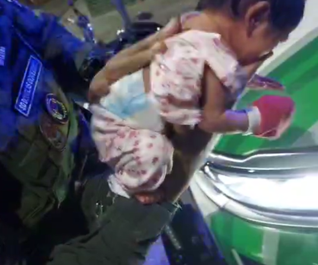 Policiais militares salvam recém-nascida engasgada no Centro de Fortaleza
