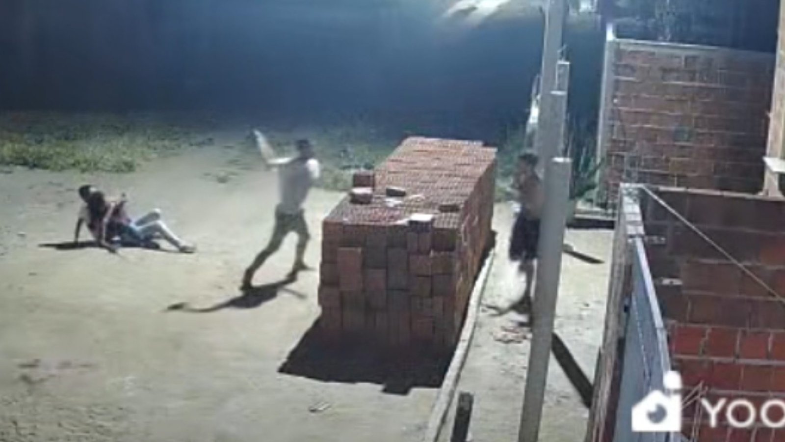 al. Homem é assassinado após briga com tijoladas em rua de Ipueiras, no Ceará Ai