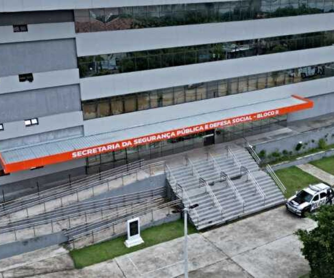 Somente em setembro deste ano, o número de prisões e apreensões por integrar organização cri...